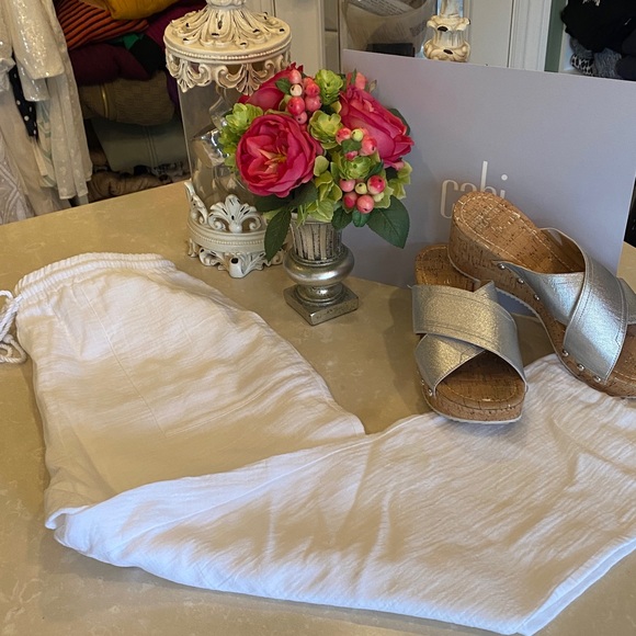 Chic CAbi Getaway gauze pants - Picture 7 of 12